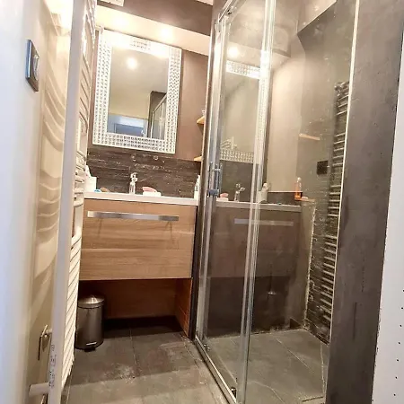 Le Brusc, 2 Pièces, 4 Personnes - Fr-1-316-258 *